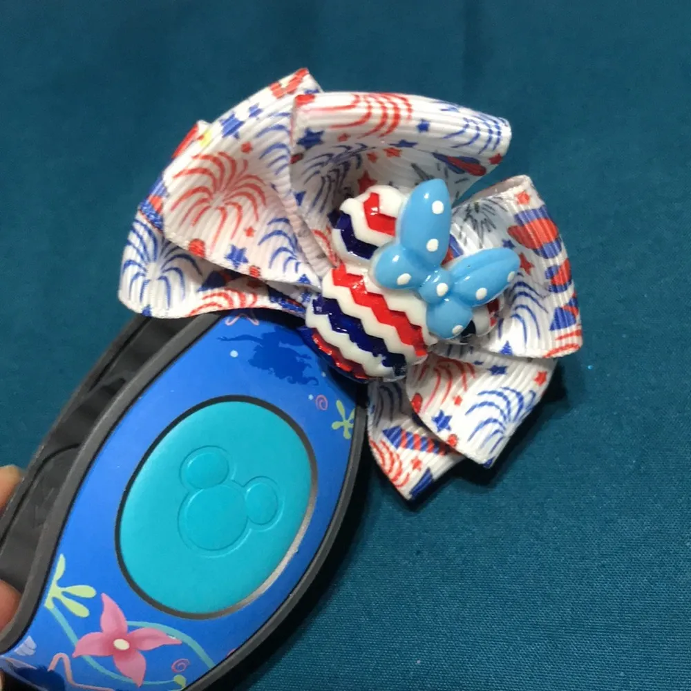 Disney’s Minnie Mouse Bow Embellishment for watch or Magic Band - Image 6