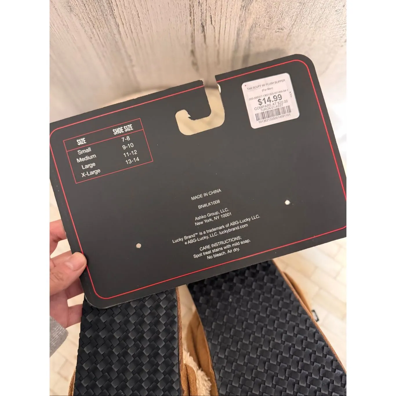 Lucky Brand Women’s Tan Plush Slippers Size Small 7/8 Cozy Faux Fur Indoor House - Image 4