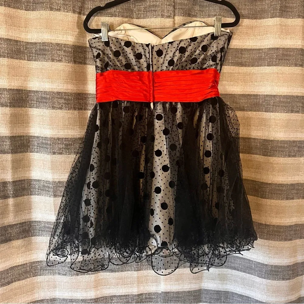Tony Bowls Black/White Polka Dot With Red Flowers Strapless Mini Dress Size 10‎ - Image 2
