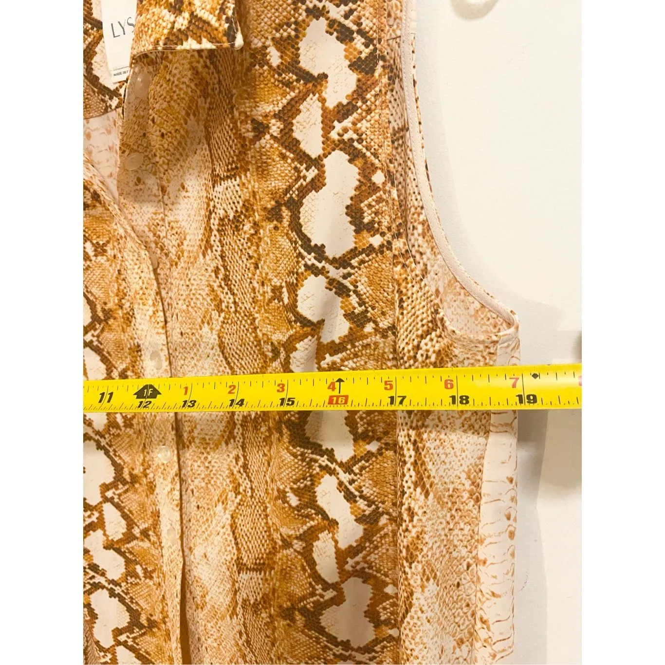 Lysse Animal Print Sleeveless Long button down shirt Sz M - Image 7