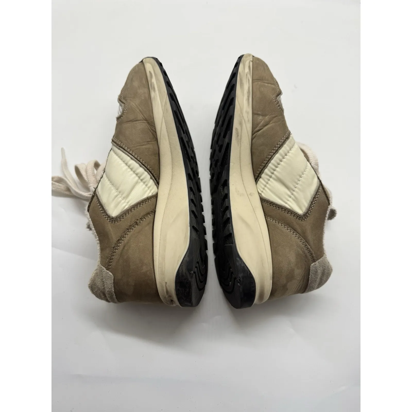 Woman by Common Projects Retro Classic Sneakers in Beige Size 38 US 7.5 - Image 5