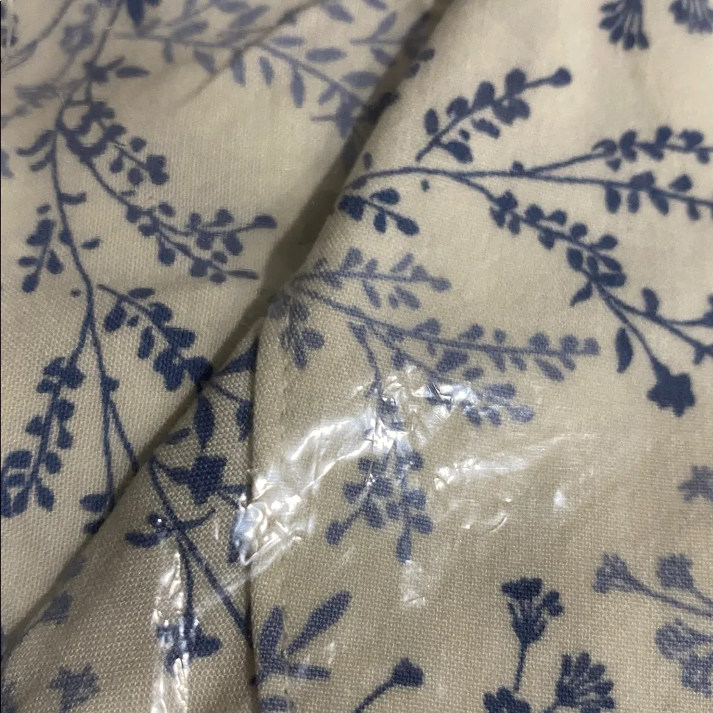 Jachs NWT 🎁 Girlfriend Women's Blue White Floral Button Front Blouse - Image 7