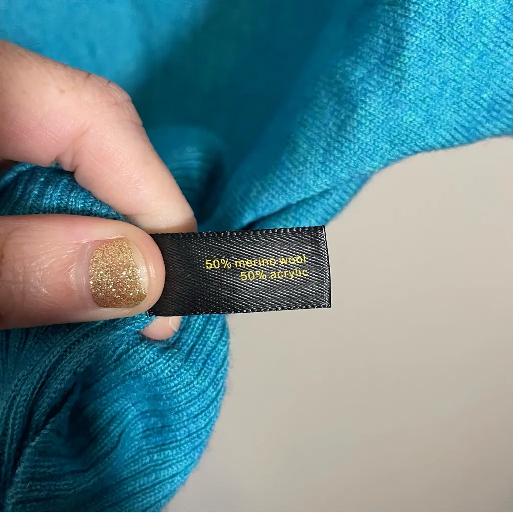 Outback Red Short Sleeve wool blend sweater - Image 6