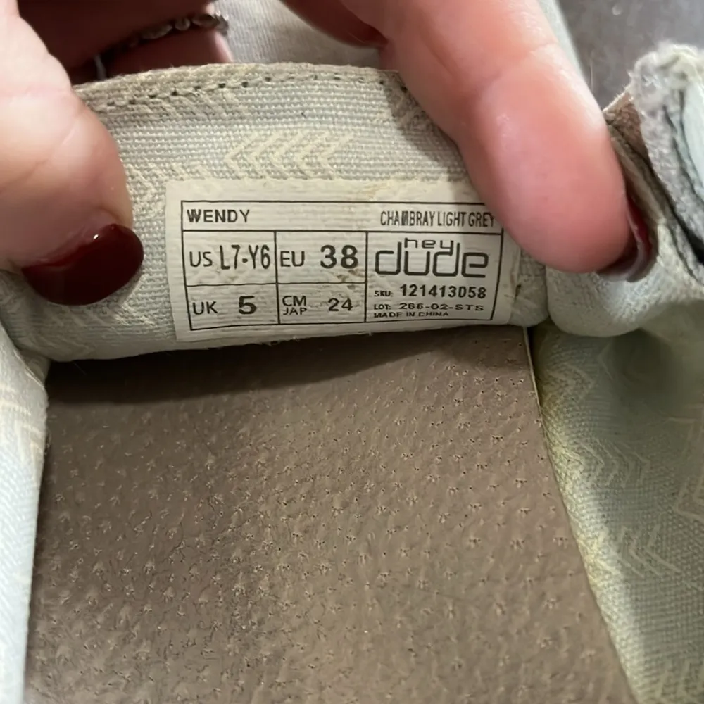 Hey‎ Dudes - Image 5