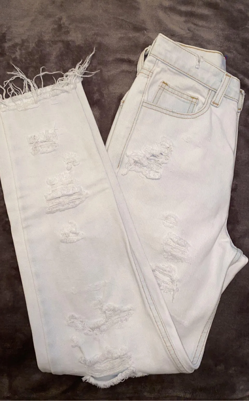 Ripped Light Blue Jeans - Image 2