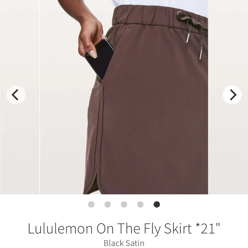 Lululemon On The Fly Skirt *21" Sz 2 Black Satin - Image 4