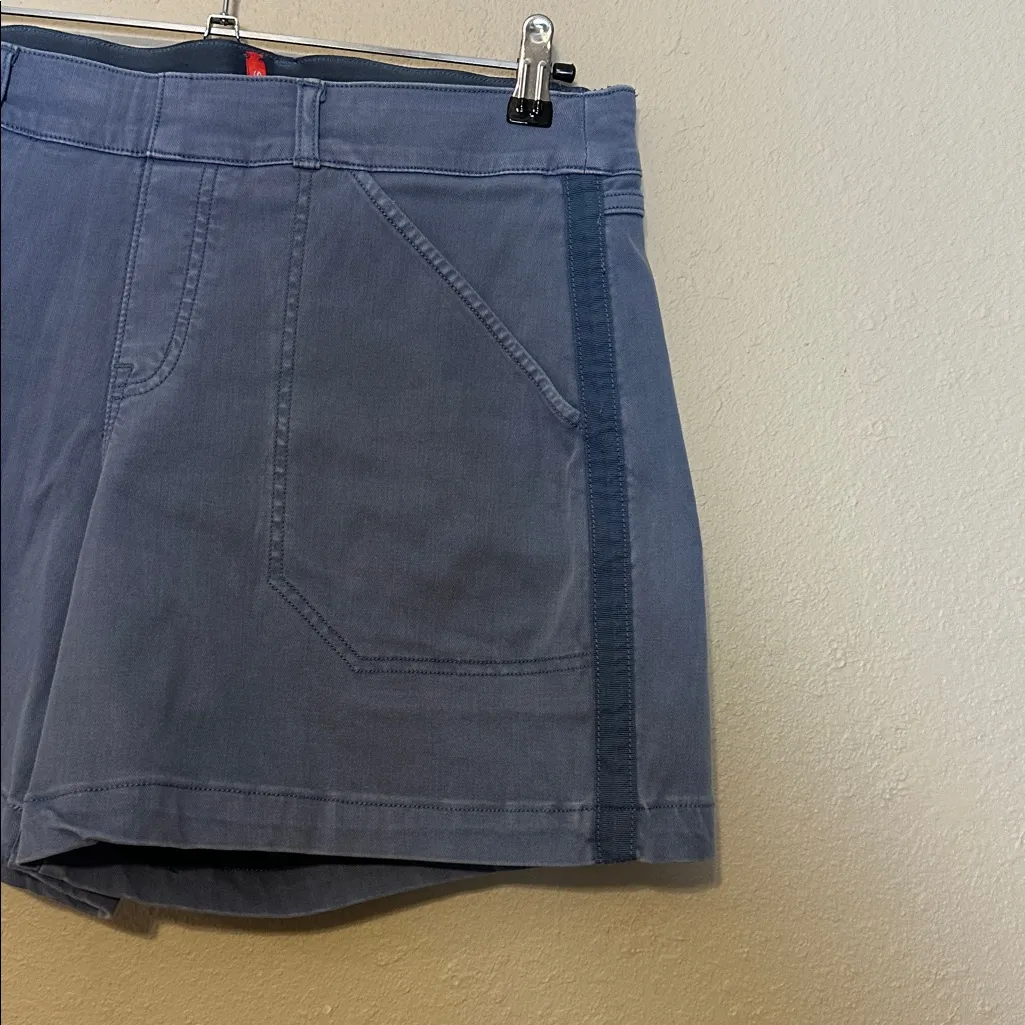 Spanx twill‎ shorts Blue Gray Women’s Size Large Cargo - Image 4