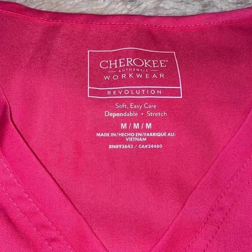 NWT Cherokee Workwear Scrub Top - Image 3