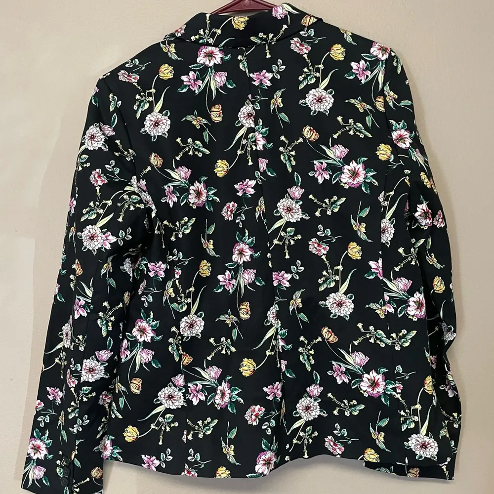 Liz Claiborne Floral Blazer - Image 11