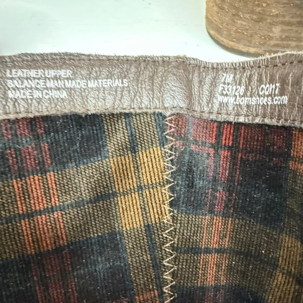 Born Women's Felicia Boot Size 7 M Tall Block Heel Brown Distressed Western Boho - Image 3