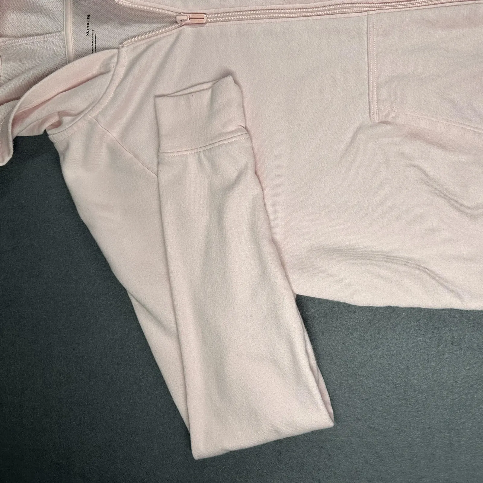 Under Armour Hoodie Womens XL Pink Fleece Loose Fit Full Zip Hooded Sweatshirt - Image 2