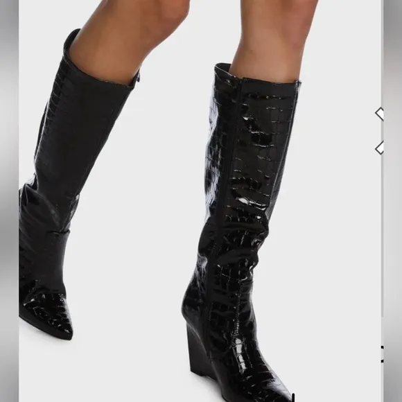 DOLL KILLS Night Social Secret Wedge Boot NWOT Size 6- Crocodile Zip Up Wedge - Image 2
