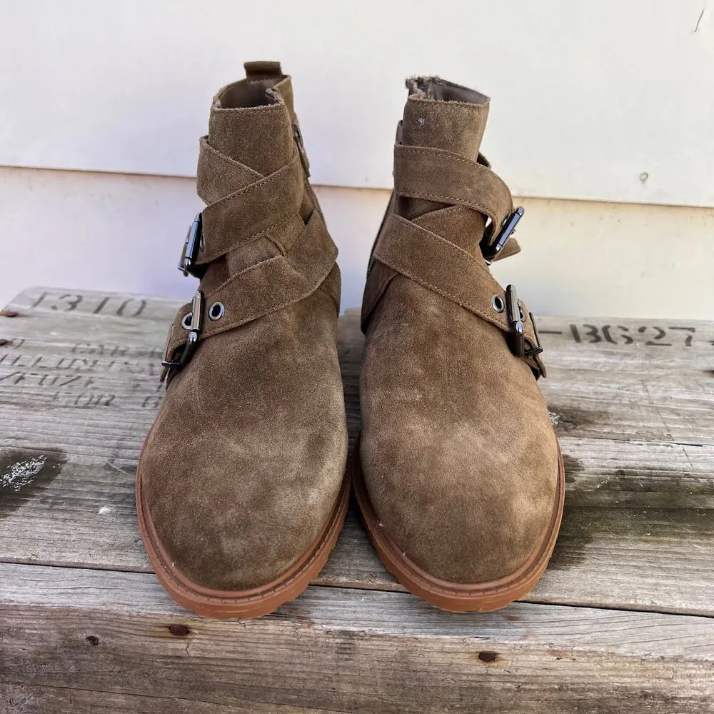 Bleecker and Bond Kelsey tan suede buckle strap ankle booties 8.5M - Image 3