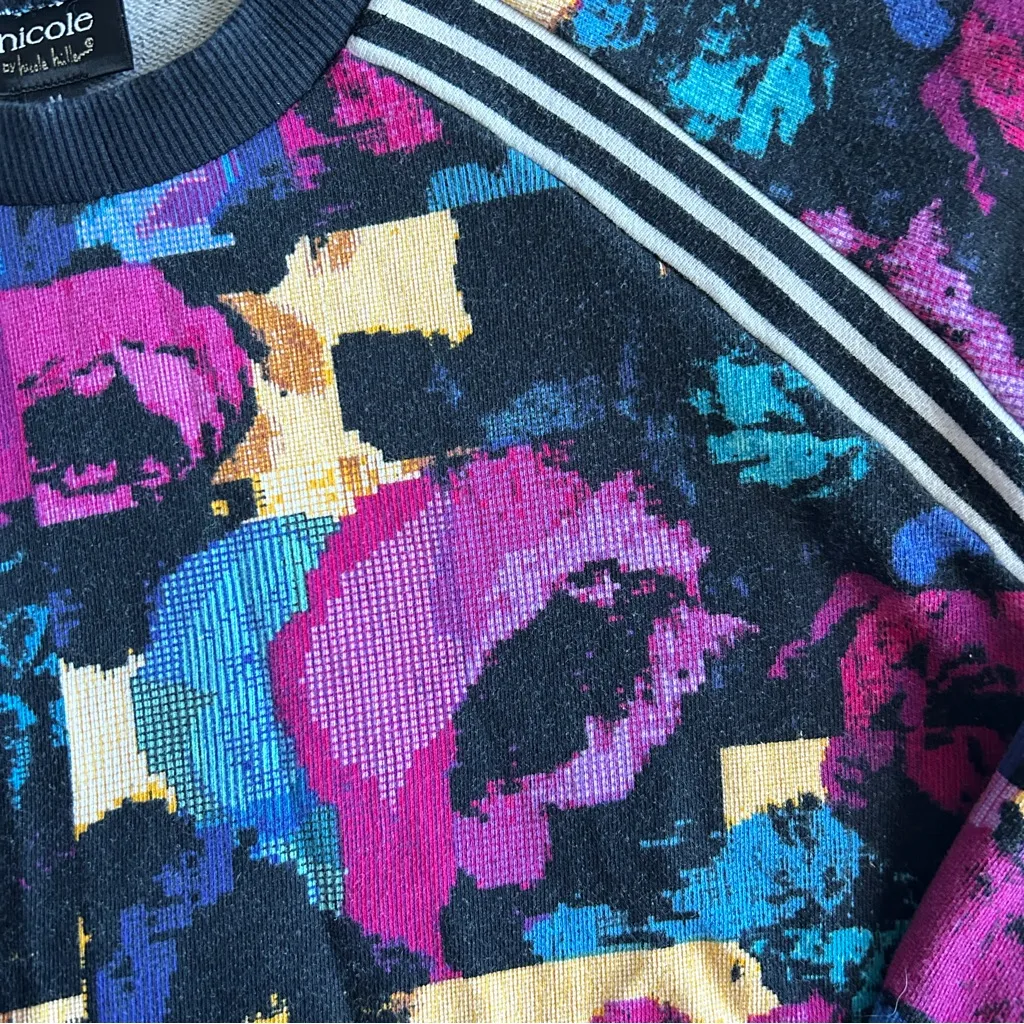 Nicole by Nicole Miller Vintage Printed Jacquard Crewneck Sweatshirt Size Medium Purple - Image 4