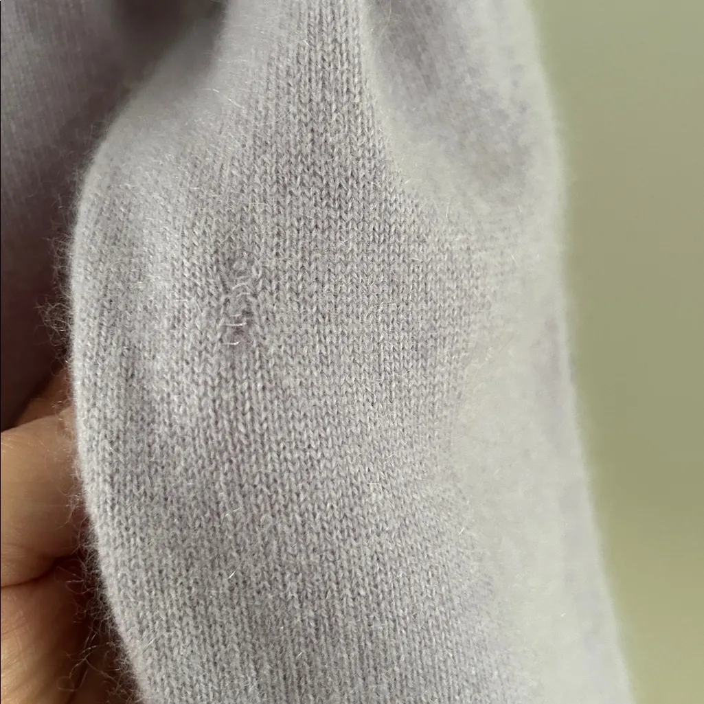 Lavender Cashmere Crew Neck Sweater sz Xs/S Purple - Image 4