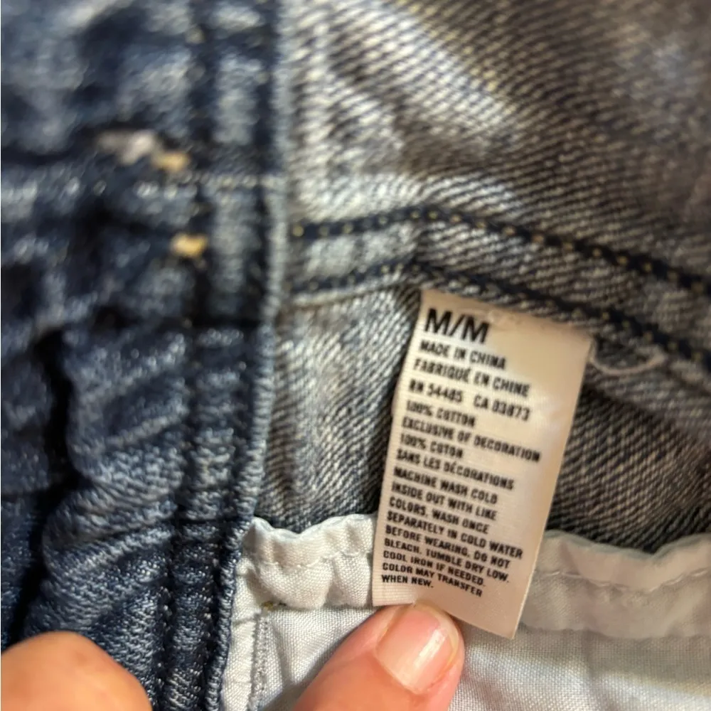 American Eagle Outfitters Trucker Style Denim Jacket Women’s Size Medium - Image 3