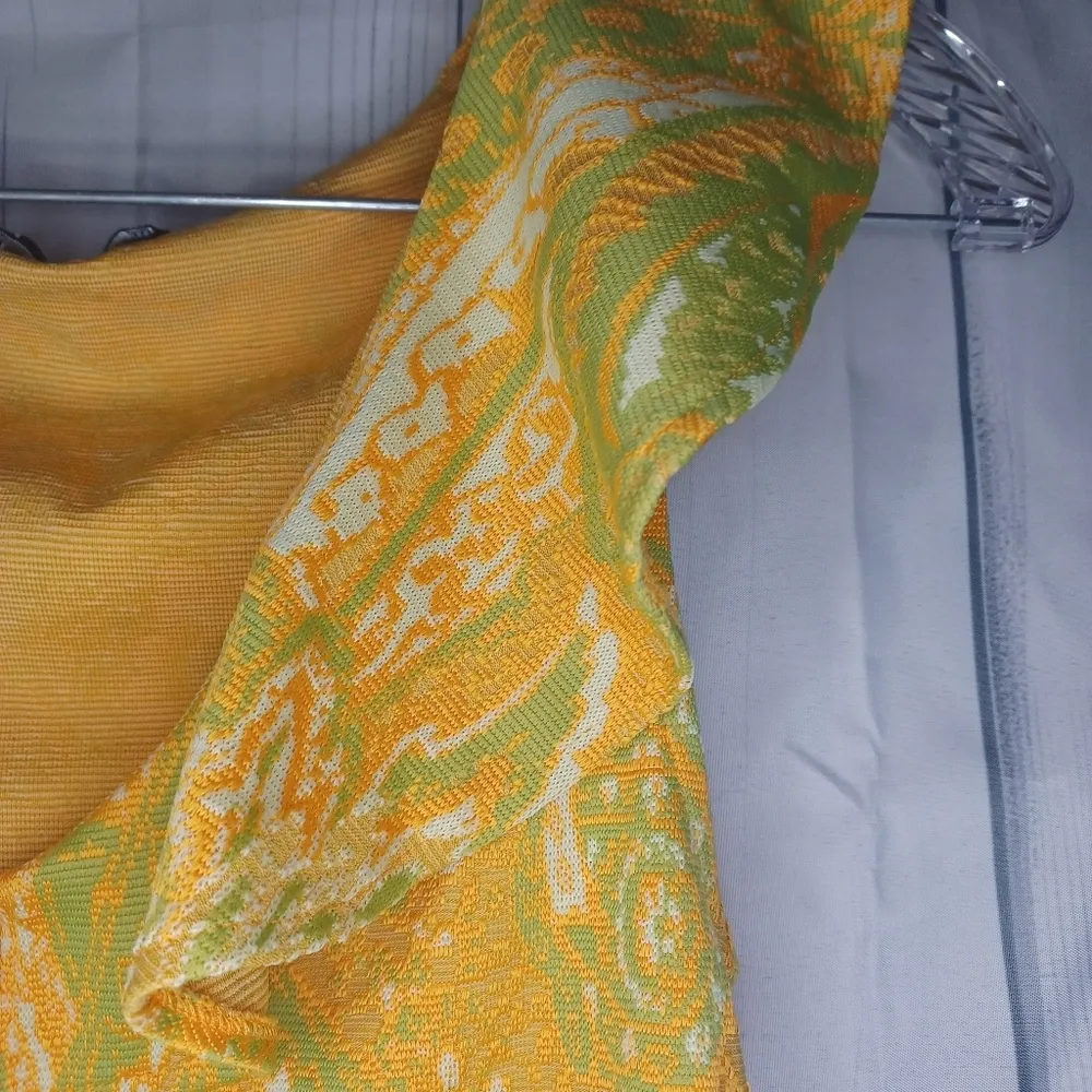 ZARA S Firfirli Jakarli Yellow Green Paisley Stretch sleeveless cropped top - Image 3