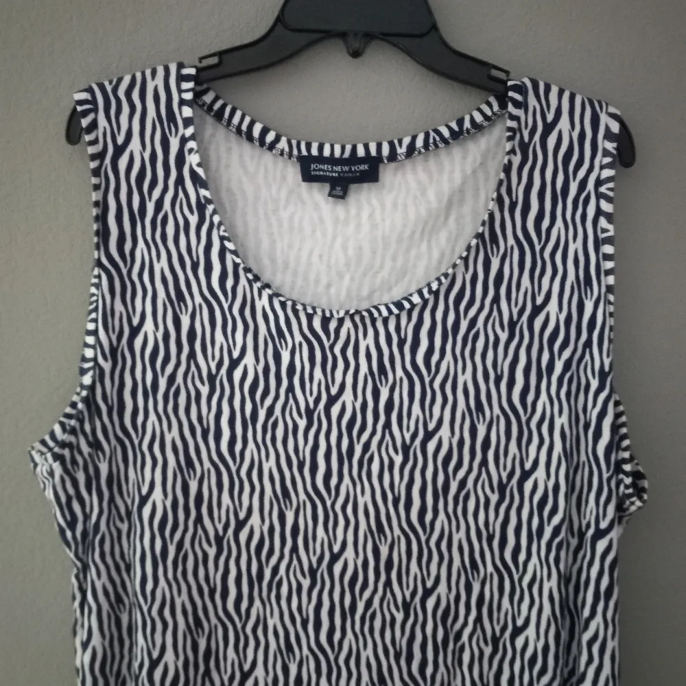 Jones of New York 3X Cotton Sleeveless Stretch Tank Top in Dark Navy on White - Image 3