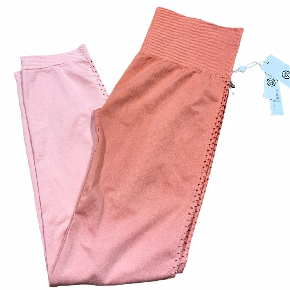 Max Studio midnight legging crab apple ombré size medium new with tags - Image 2