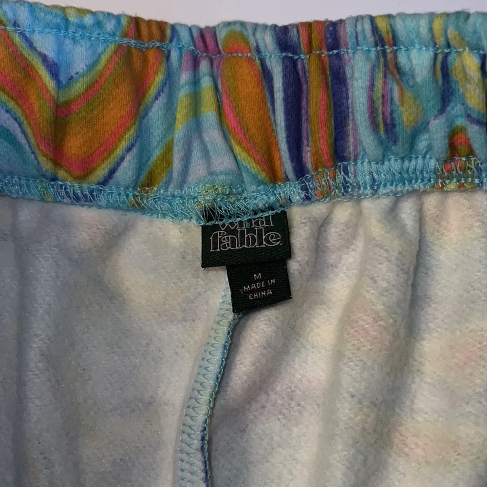Wild Fable Aqua Blue Swirl High Waisted Fleece Shorts, Size Medium - Image 9