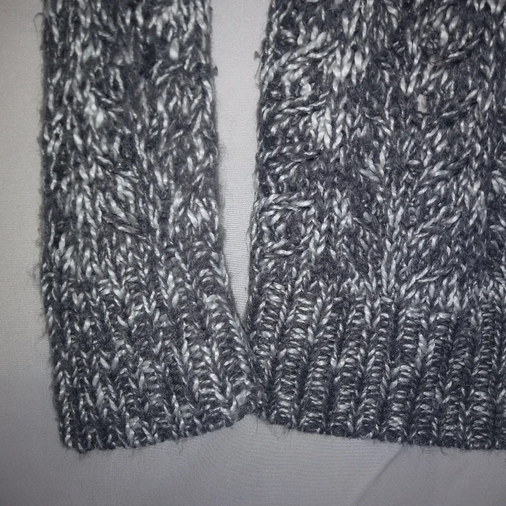 Cato M Loose Knit Open Knit Tunic Length Sweater in Gray n White - Image 3