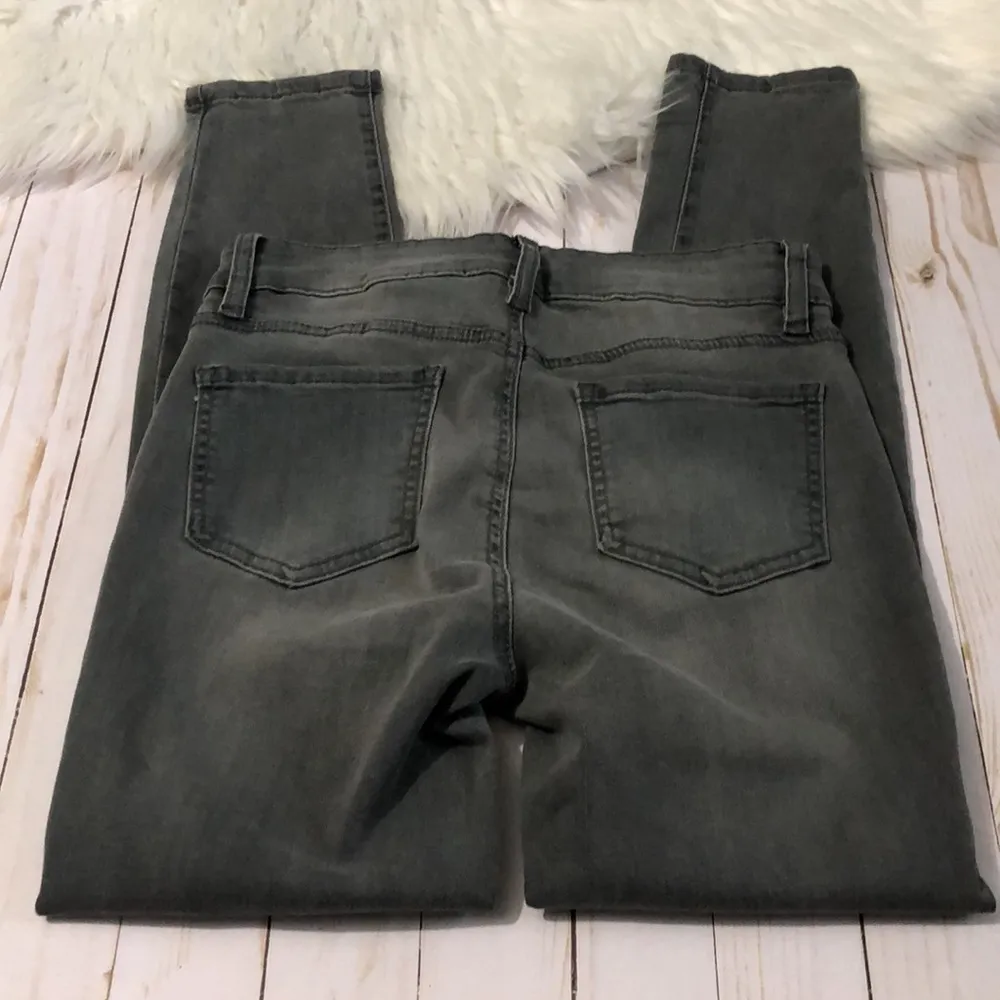 Buffalo Aubrey mid rise super soft capri 2/26 EUC - Image 3