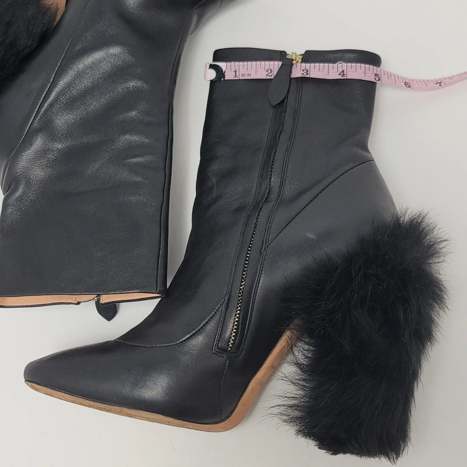 Rochas Ankle Bootie Black Leather Side Zipper Fur Heeled Almond Boots Size 40 - Image 11