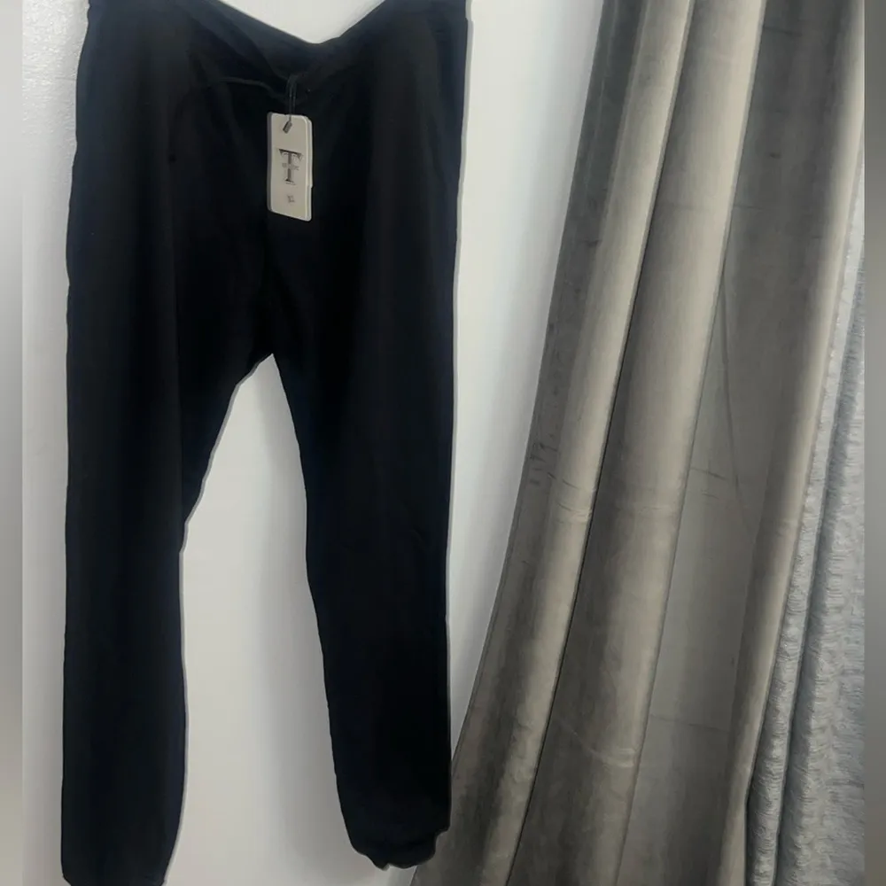 Active Black Sweatpants Joggers Pockets Women's XL NEW - Image 3