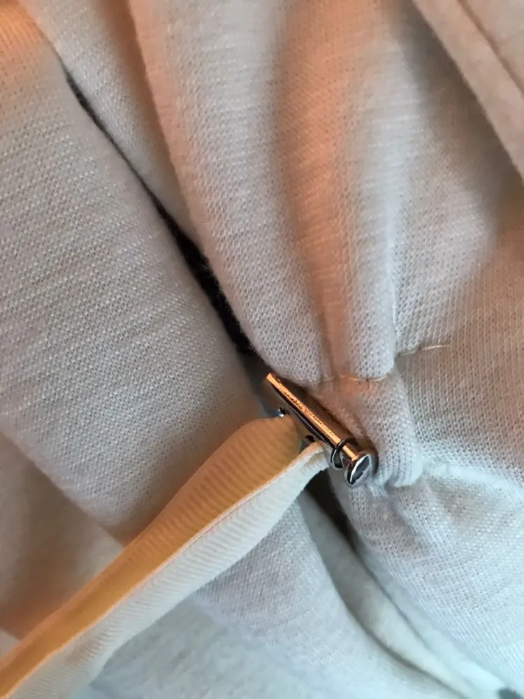 Fabletics White Sweater - Image 3