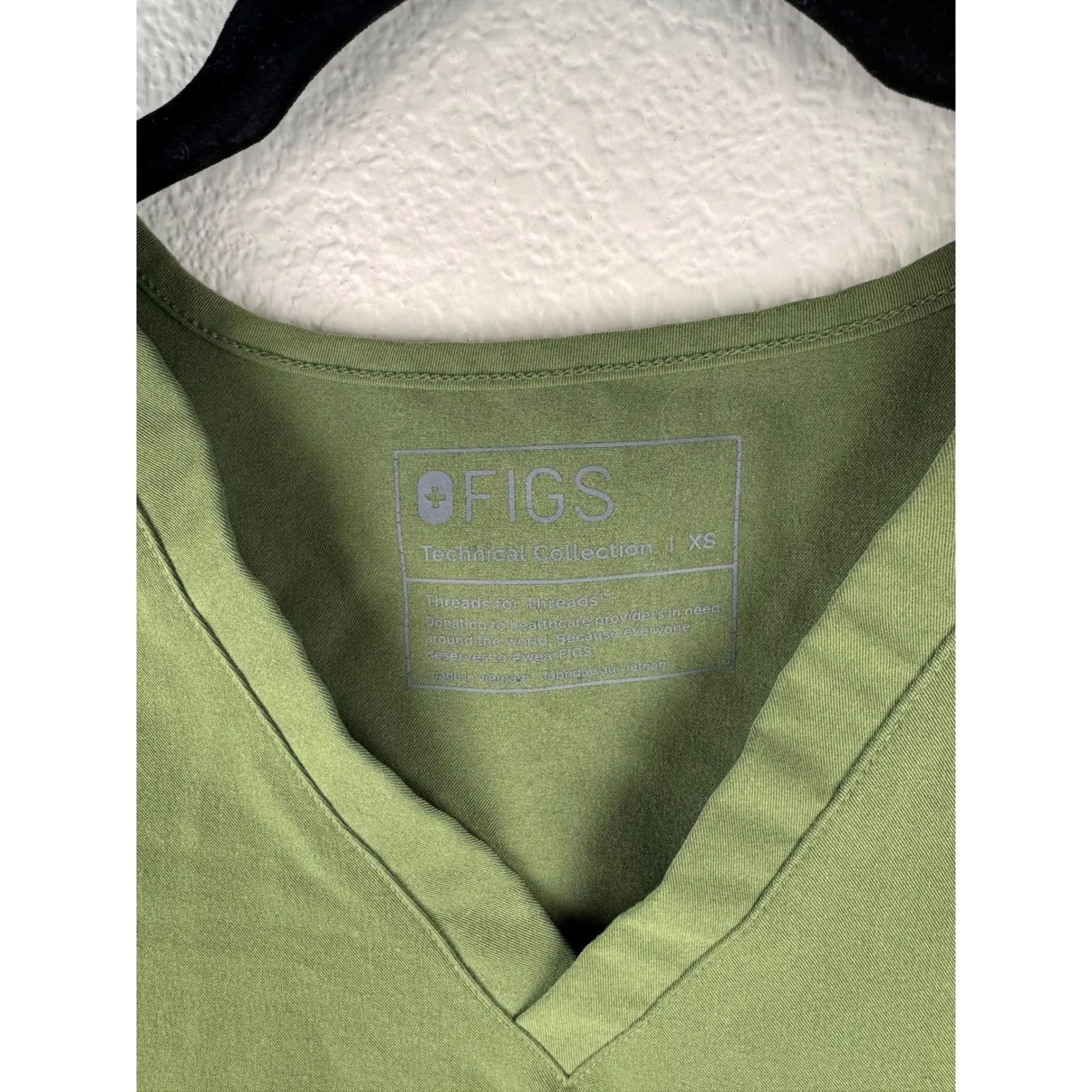 FIGS Catarina Scrub Top V Neck Short Sleeve‎ Olive Green XS Medical Uniform - Image 2