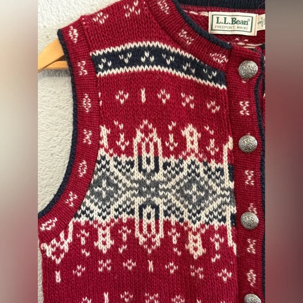 Vintage L.L. Bean Red Nordic Fair Isle Knit Vest Size Small Wool Blend - Image 2