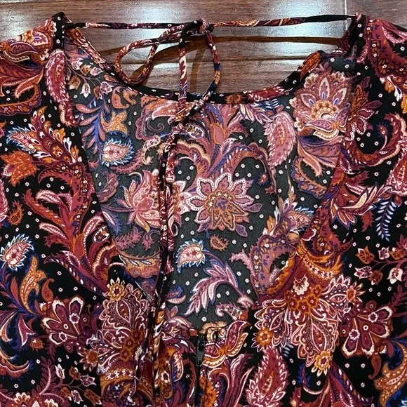 Bebop Long split sleeve rust print dress size small - Image 3