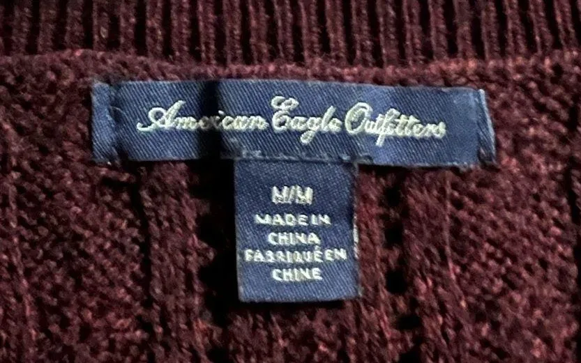 Maroon sweater - Image 2