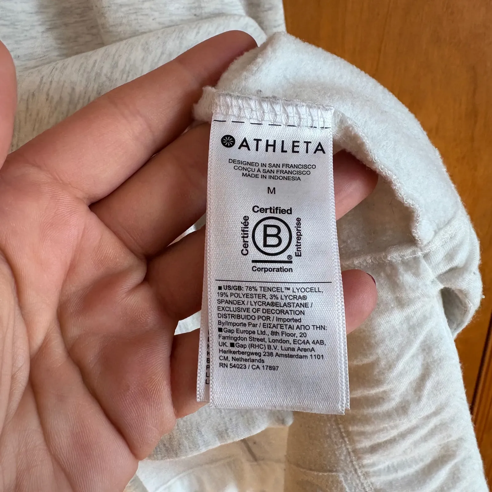 Athleta Light Gray Heathered Long Sleeve Pullover Sweatshirt Top Womens M - Image 6