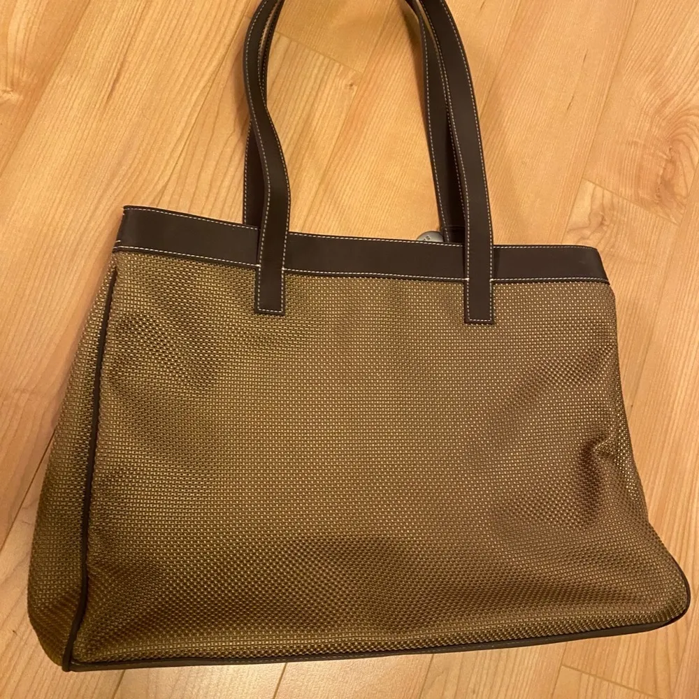 The Sak Brown Tote​ - Image 5