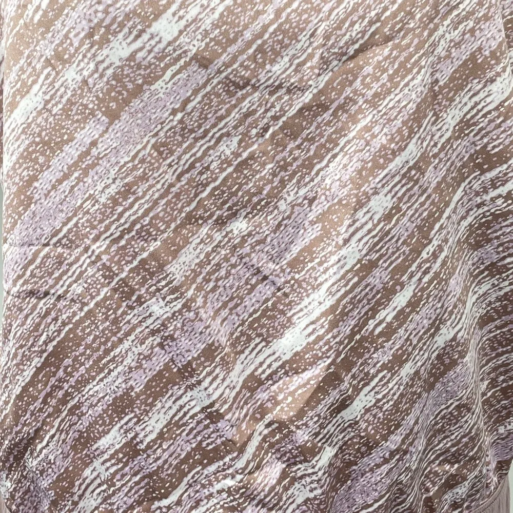 Victoria’s Secret Sleep Romper Taupe Purple Cream Size Large - Image 6