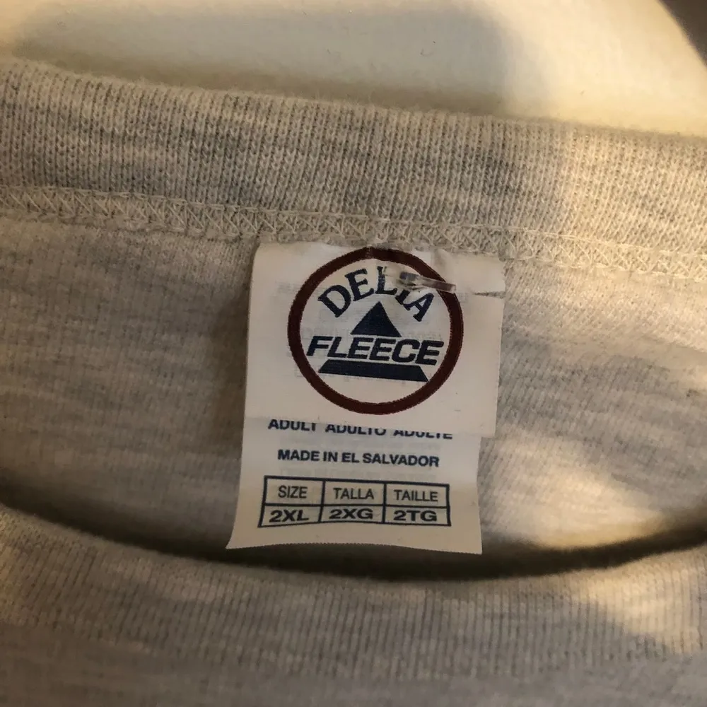 “Saint Somewhere” Sweatershirt Gray Size XXL - Image 4