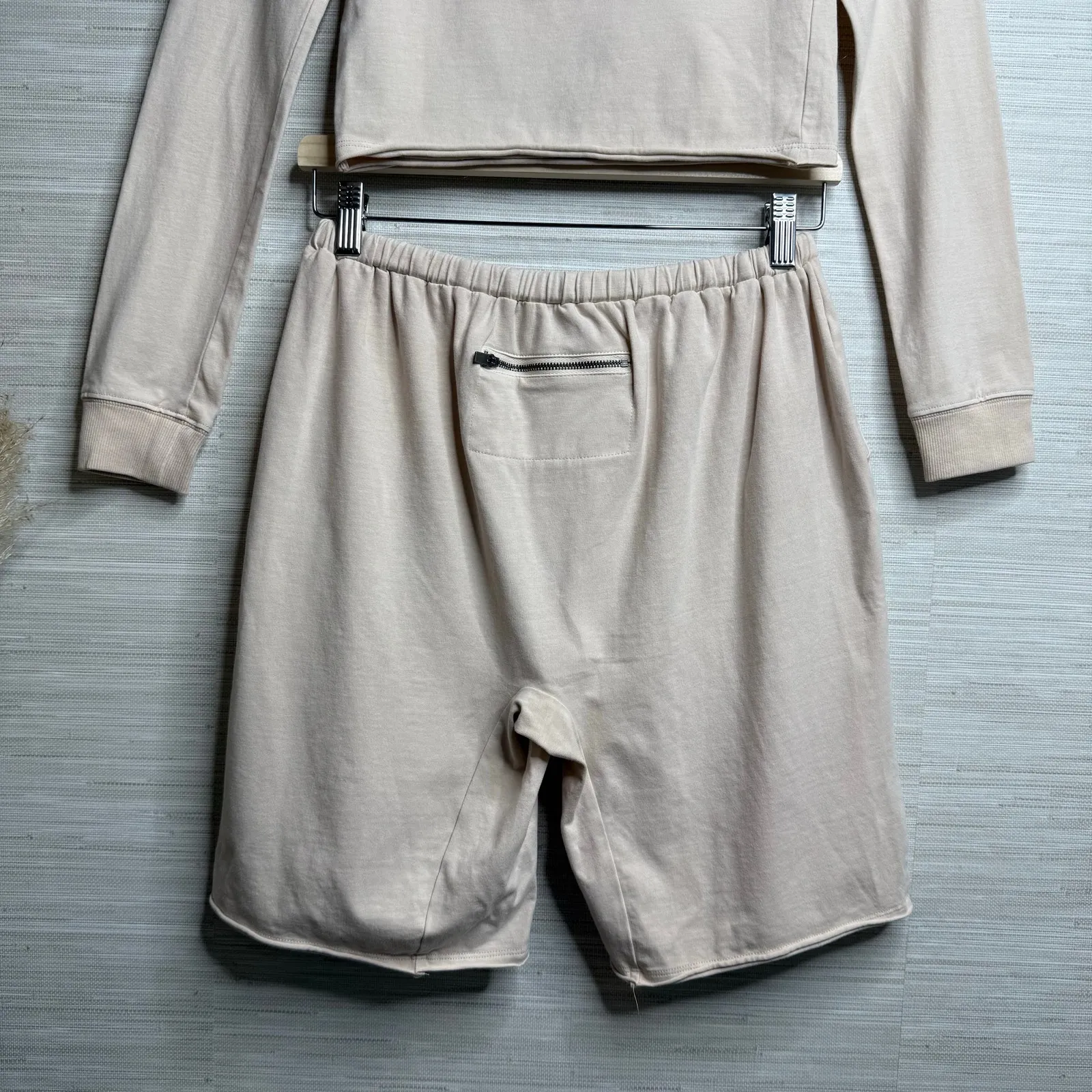 Free People set shorts and crop top co-ord matching set yoga activewear Small - Image 5