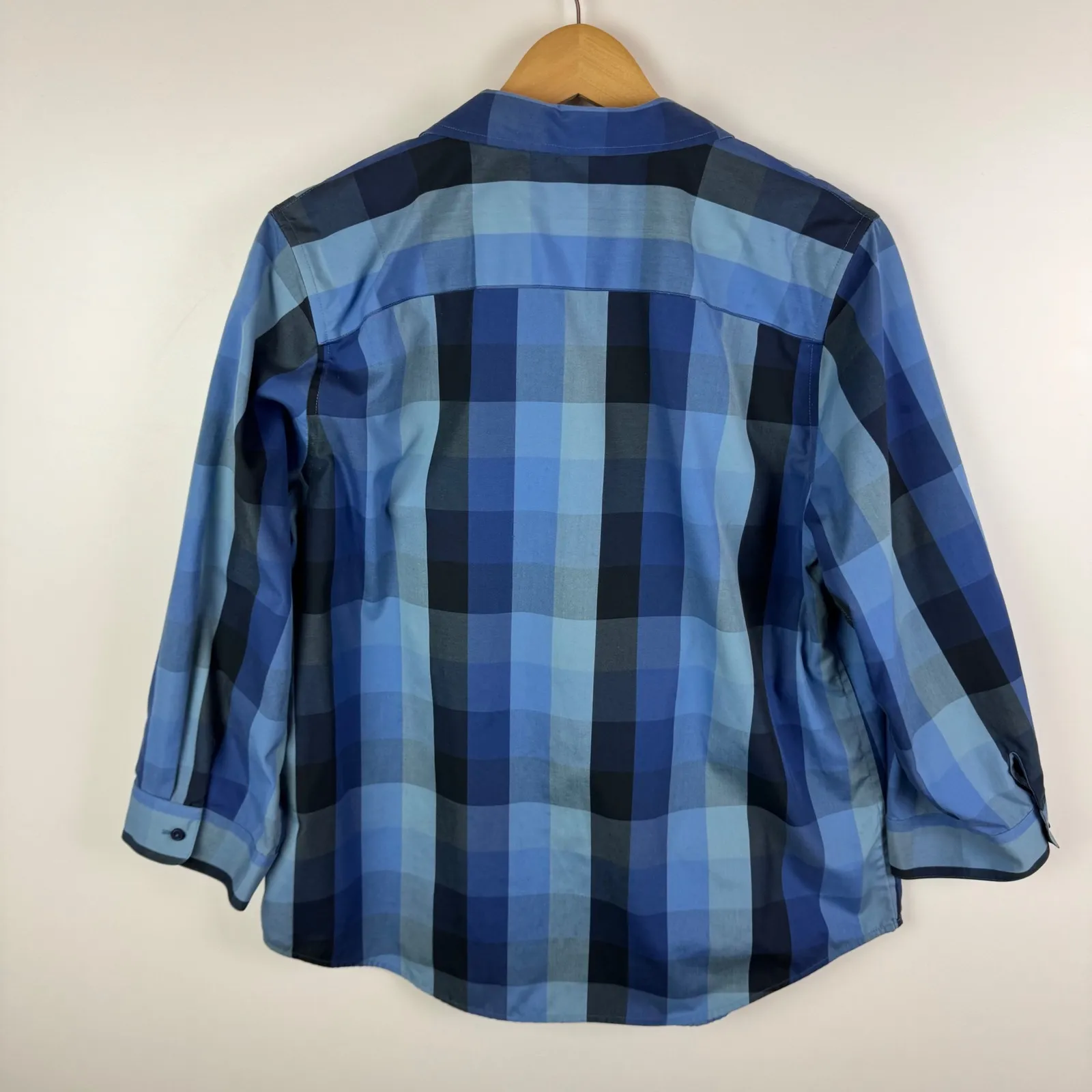 Coldwater Creek Blue Plaid Button Down Shirt Sz 14 Fall 3/4 Sleeve Office Casual - Image 3