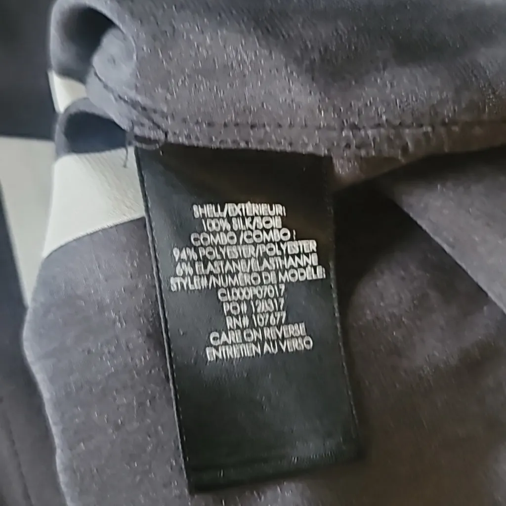 NWT- ALICE AND OLIVIA Willa' Hidden Placket
Stripe Motif Button Up Size XS - Image 7