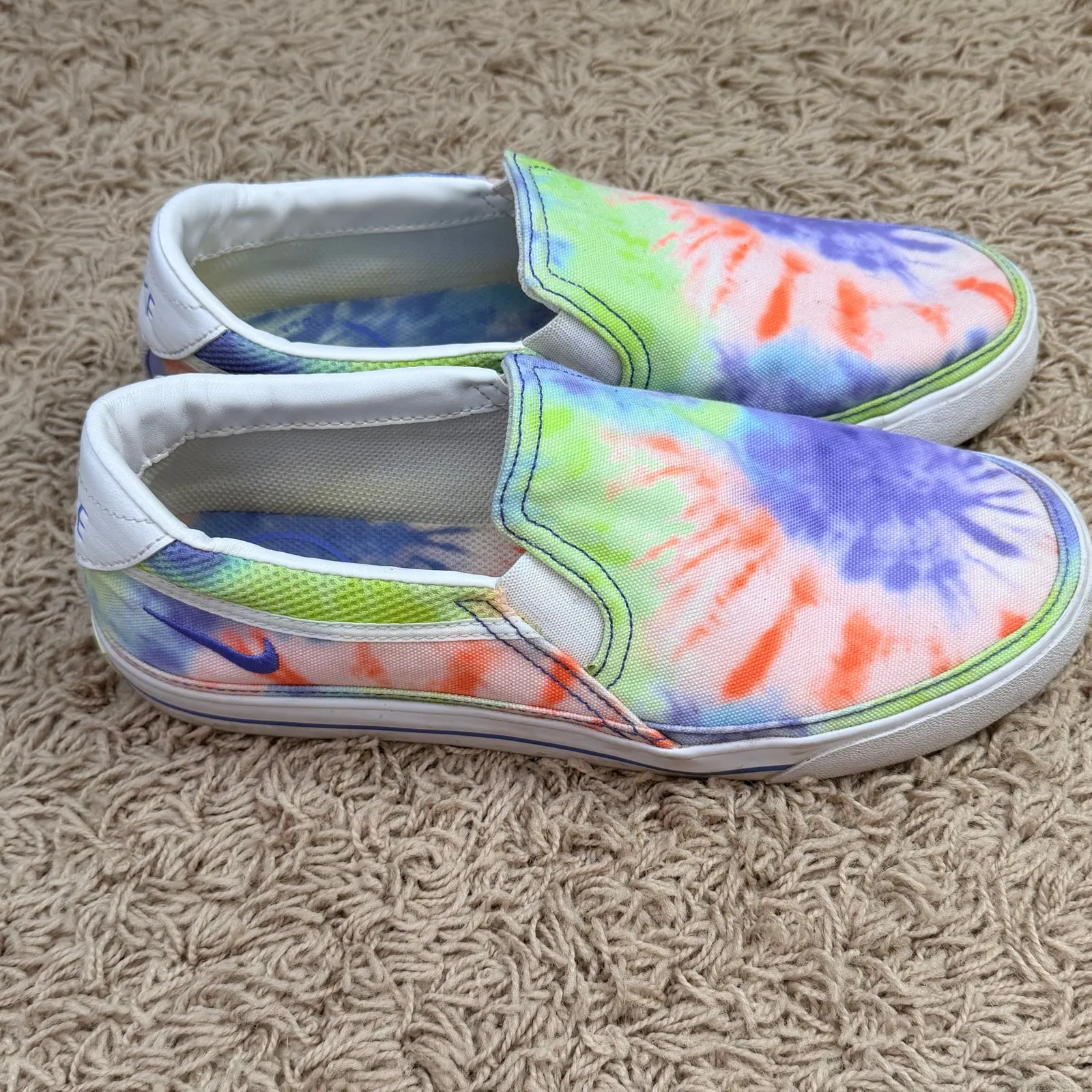 Nike Tie-Dye Slip-On Sneakers Purple Green Red Size 9 - Image 3