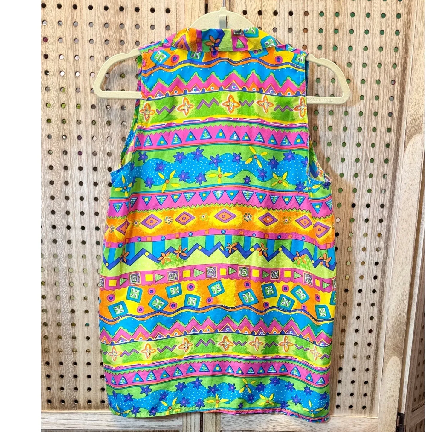 Vintage Oscar de la‎ Renta Bright Pattern Med Shirt& Lg Shorts Set - Image 4