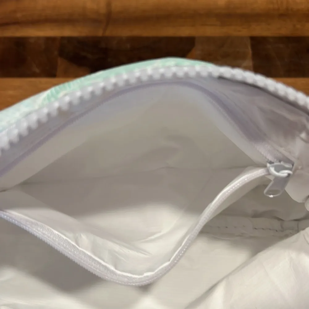 Adventure Hawaii Banana Leaves The OTG White - Image 9