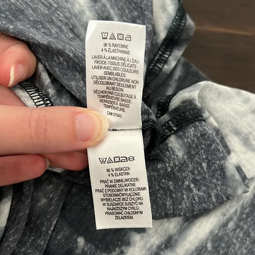 Cynthia Rowley Tie Dye Longsleeve Scoop Neck Top Size Large EUC - Image 11