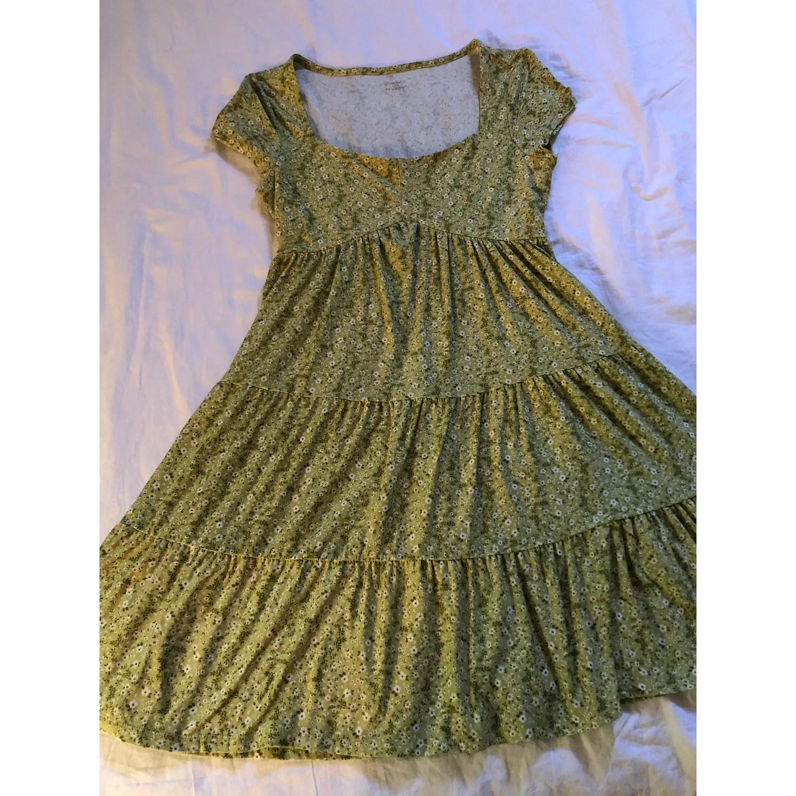 No Boundaries green floral tiered babydoll mini dress Size Small - Image 5