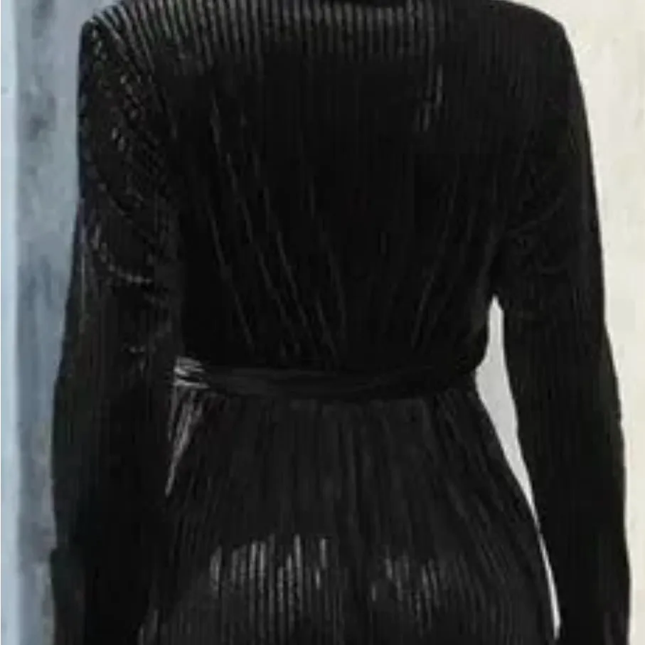 Vero Moda Classic Black Jumpsuit - Image 4