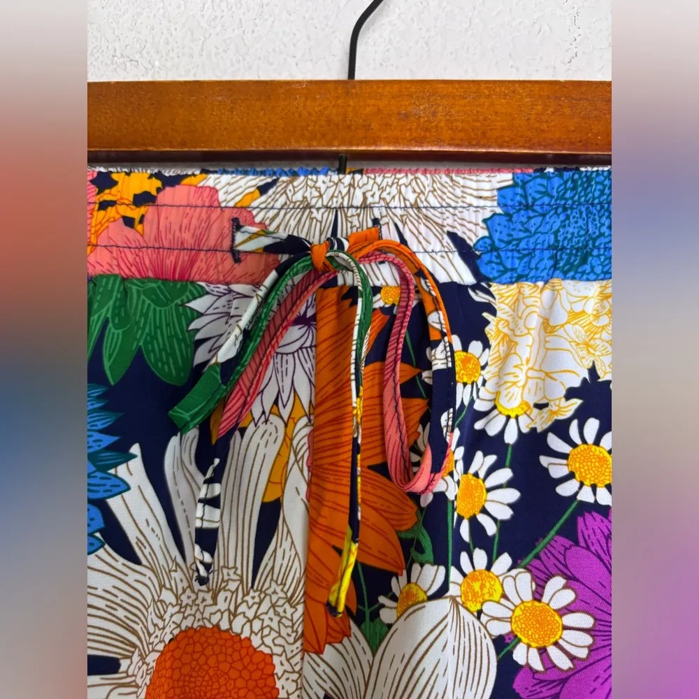 JODIFL NWT  Patchwork Floral Elastic Waist Shorts - Image 5