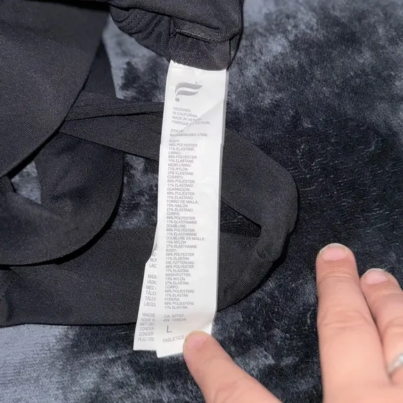 ’s Oasis Twist Sports Bra Black Size L - Image 2