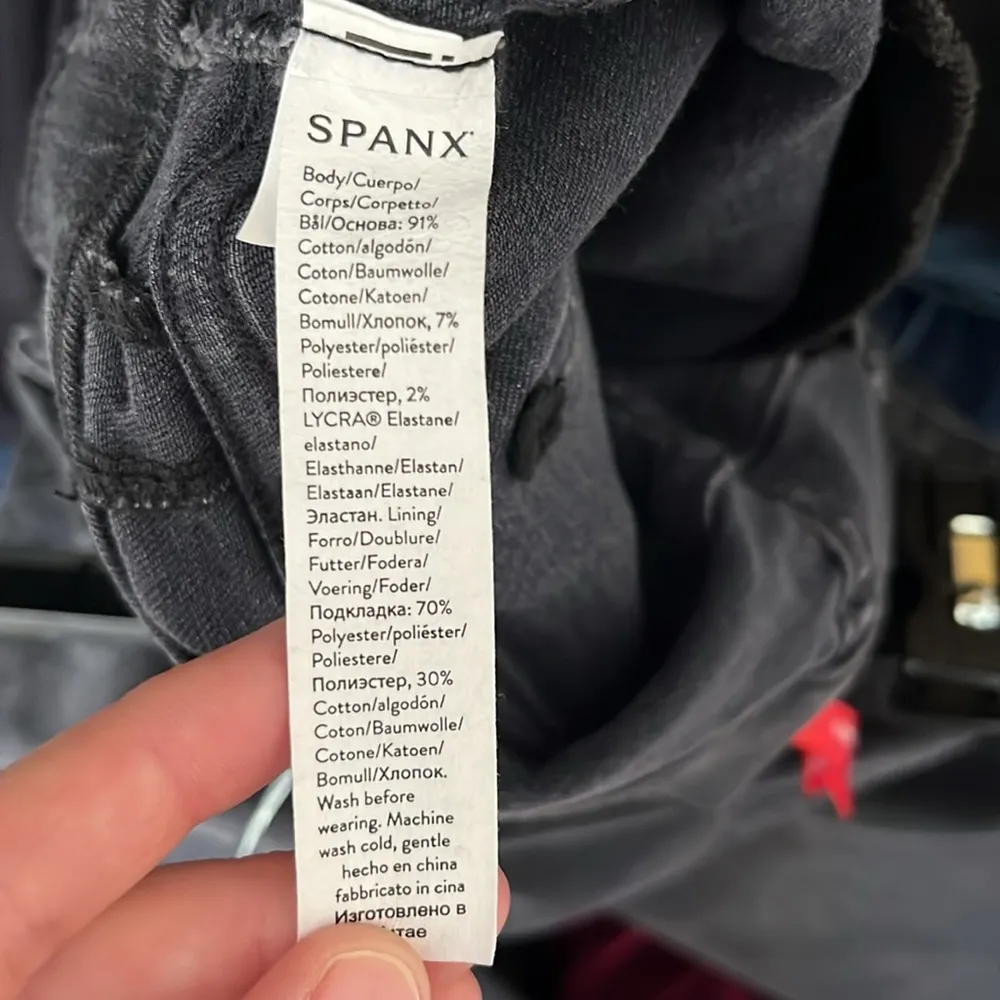 SPANX Straight Leg Jeans Vintage Black Size Large Tall - Image 4