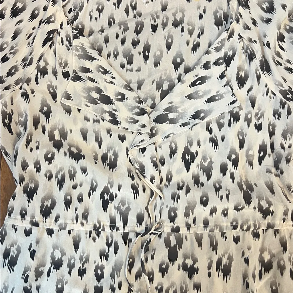 Rebecca Taylor Black and cream Patterned silk v neck long sleeve Blouse size 6 - Image 7